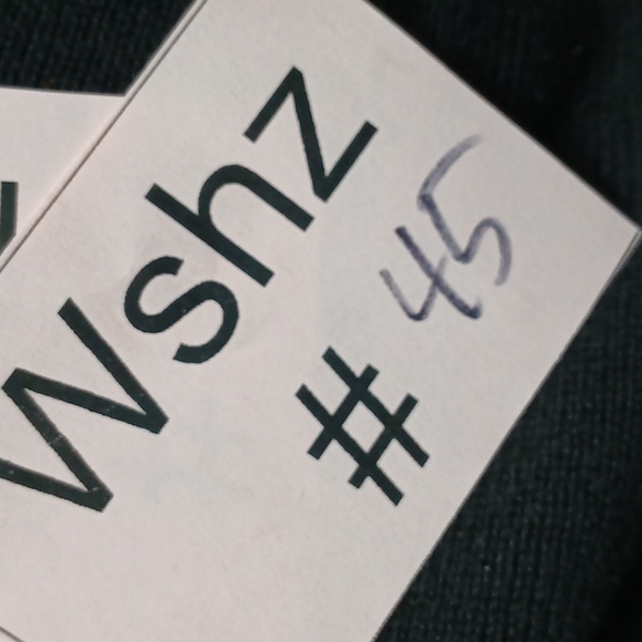 Carlos embossed brown and gold leather heels. Size 6 - Picture 12 of 12